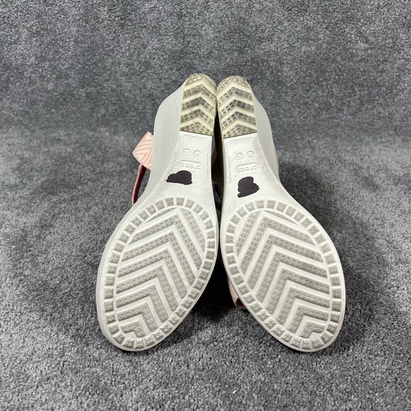 Crocs Leigh Graphic 15313 Women’s Sz 10 Chevron Ankle Strap Wedge Heel Sandals - Picture 8 of 11